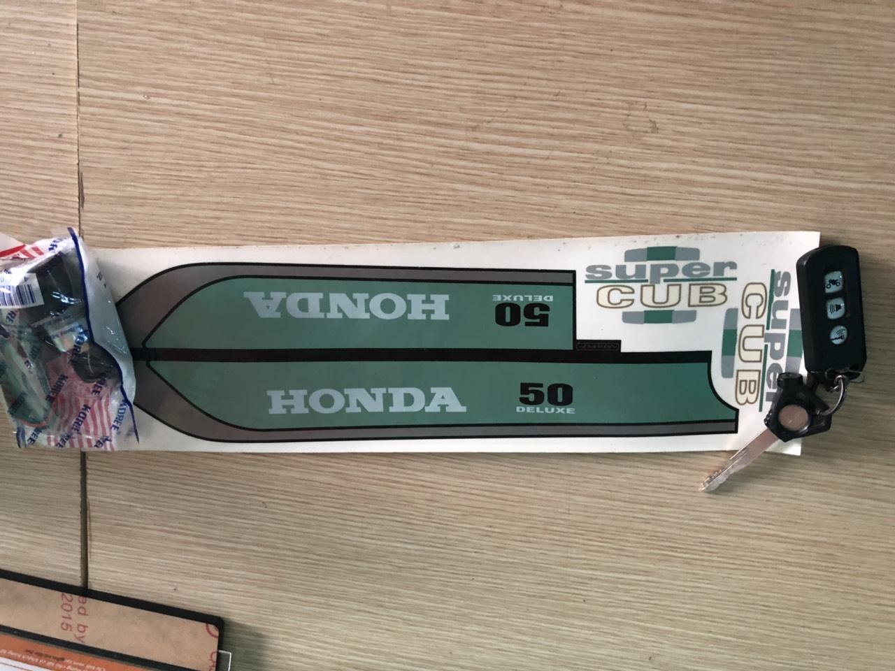 Tem xe honda cub 81, 82 (50cc )