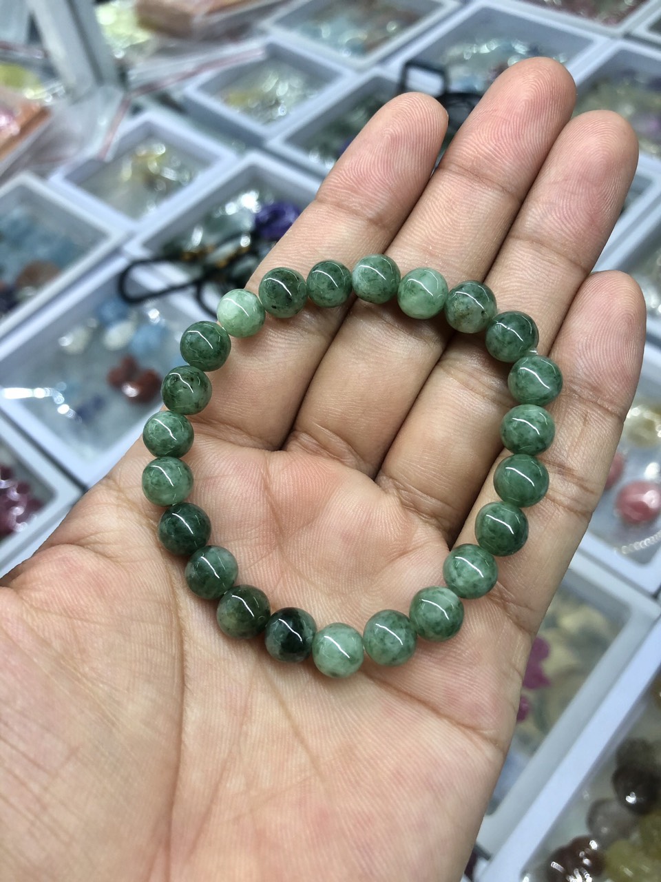 Vòng đeo tay, lắc tay lu thống phong thủy đá ngọc phỉ thúy - Hạt đá 7,3 mm