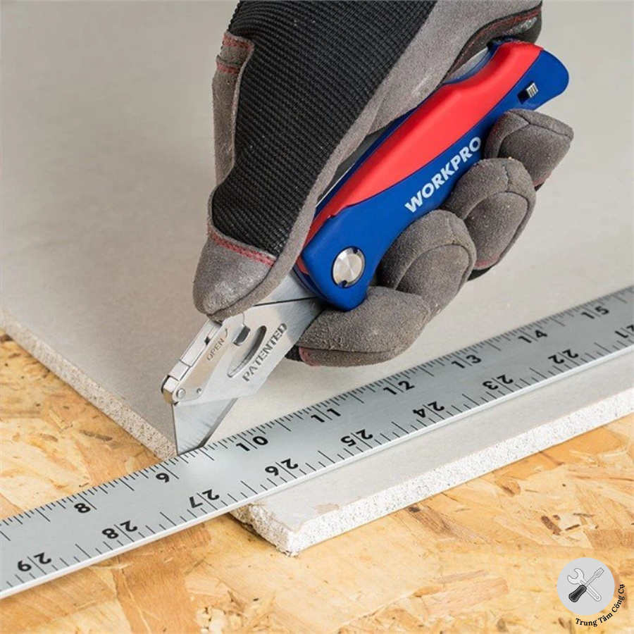 Dụng cụ rọc cáp cán nhựa Workpro WP211006 kèm 6 lưỡi dao