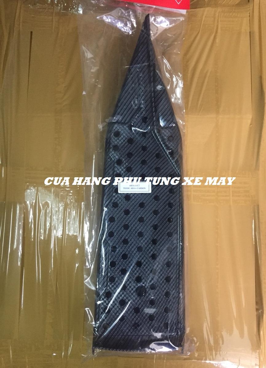 Thảm để chân xe Air Blade 2016 - 2019 cacbon