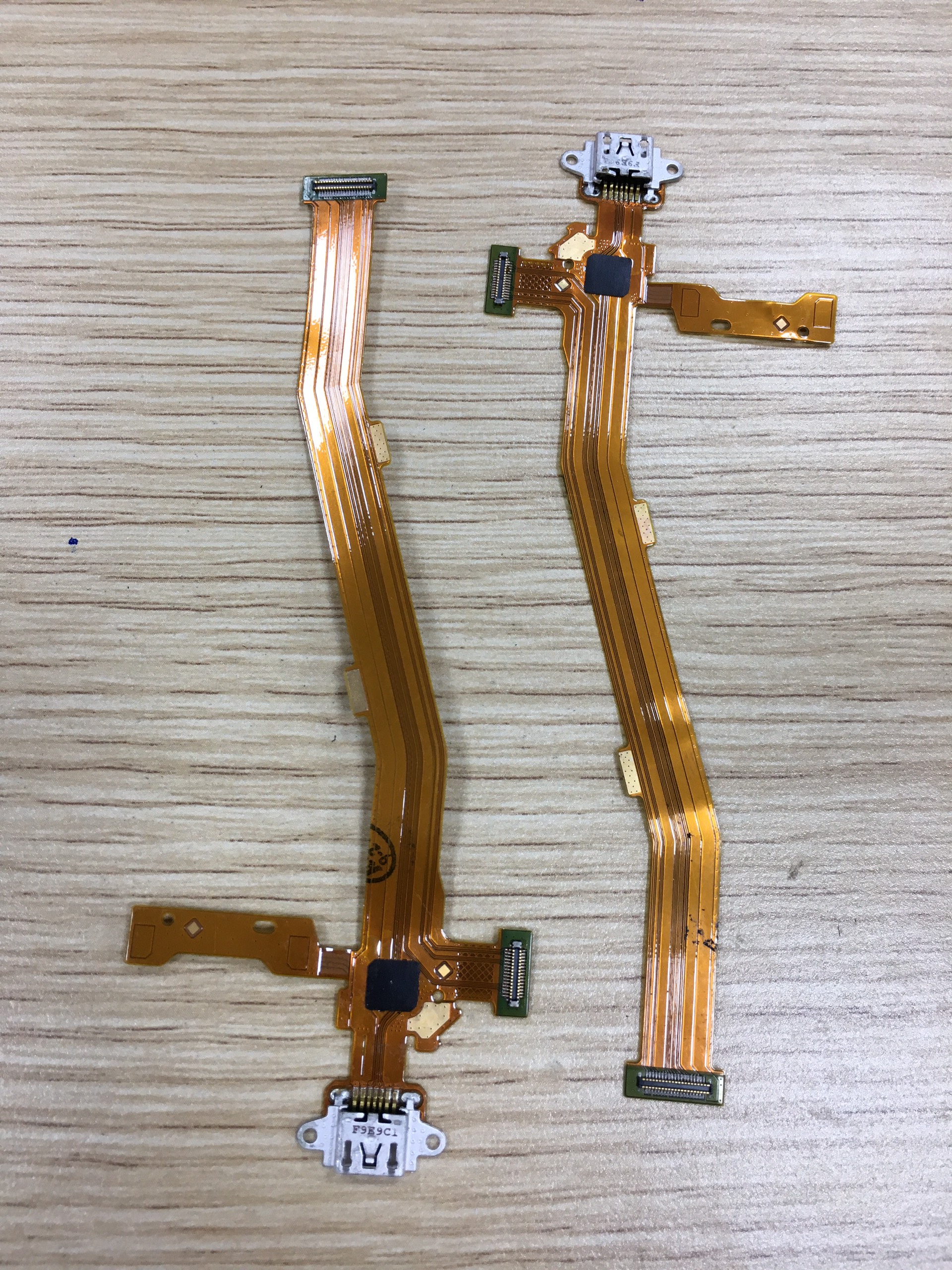 Bo mạch sạc Oppo A83