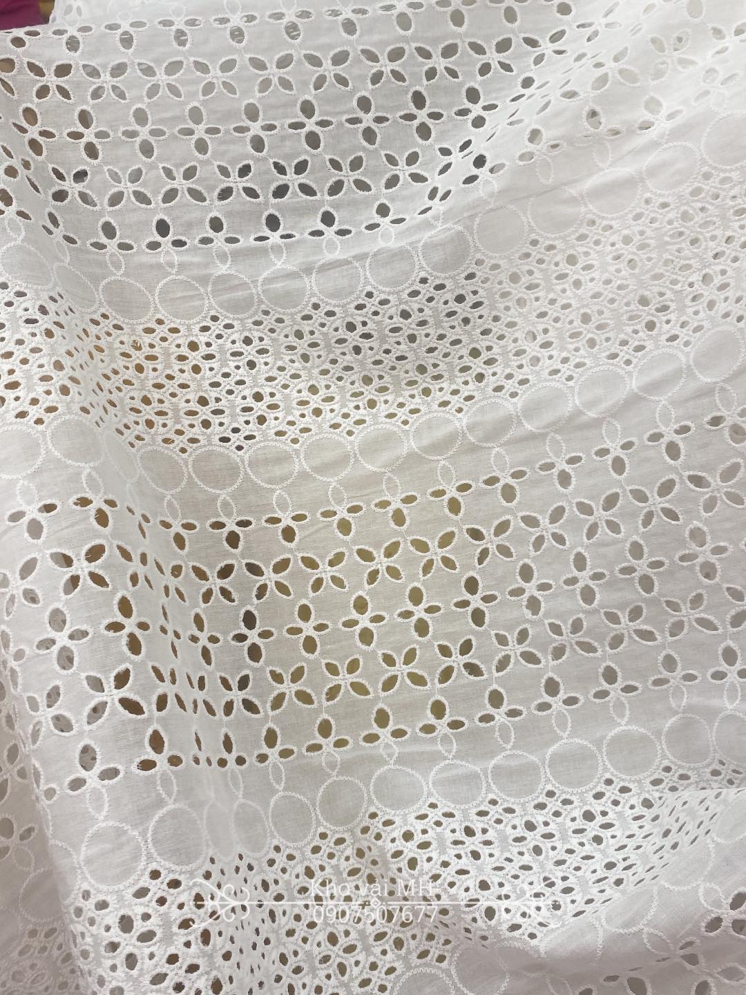 VẢI XÔ HOA THÊU CAO CẤP