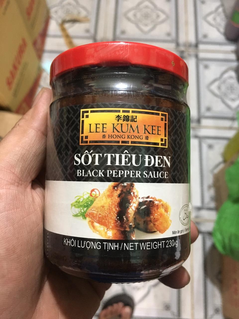 Sốt tiêu đen Lee Kum Kee 240g