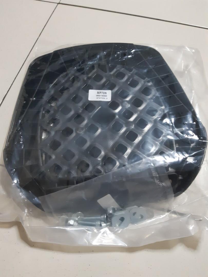 Đế đệm givi MP60N Plate With Screw Set