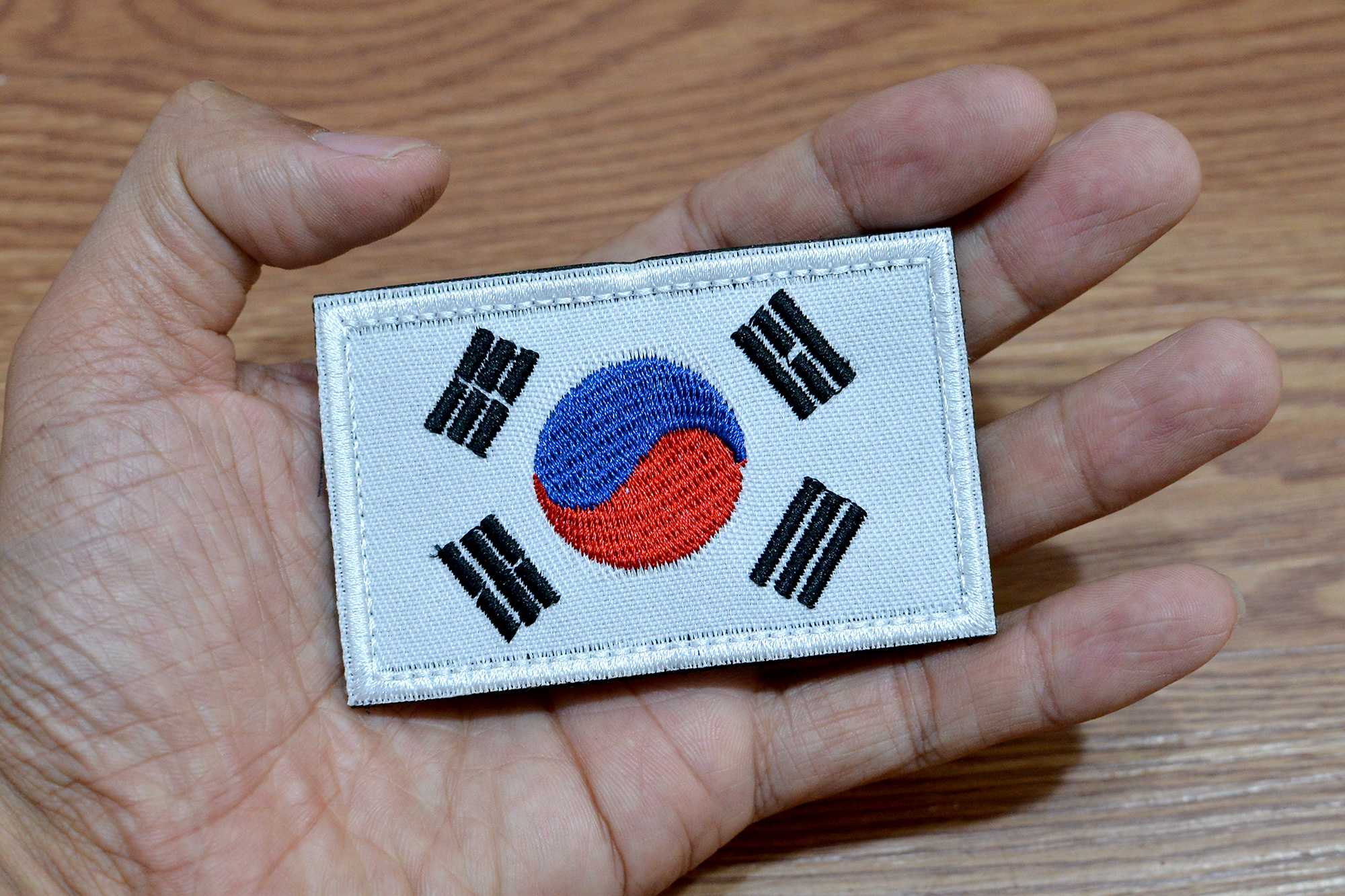 [HCM]Tấm Patch Dán Hình Cờ Việt Nam Và Các Nước