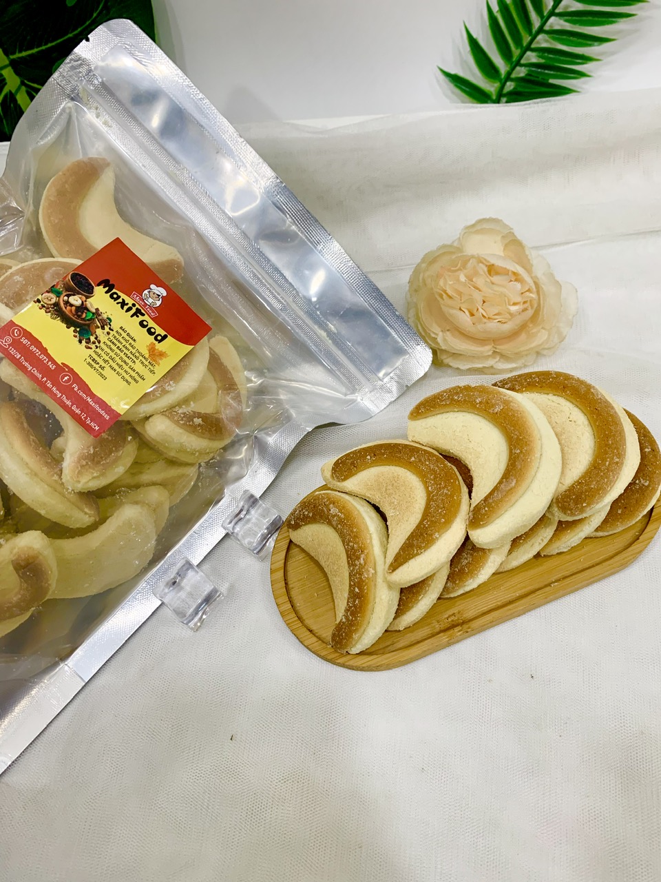 500G Bánh Lưỡi Liềm Bơ Sữa - MAXIFOOD