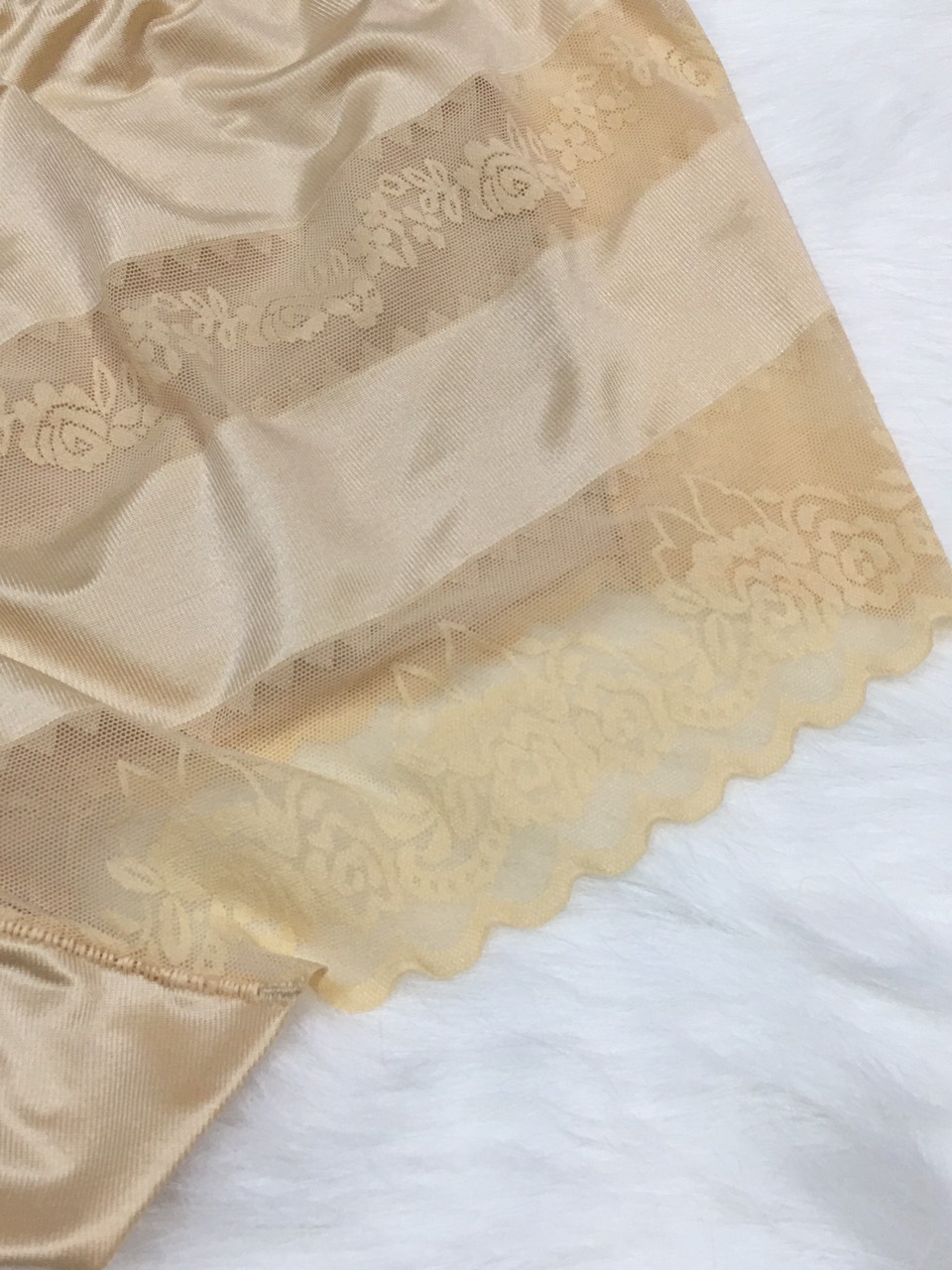 Quần Lót Nữ Gen Nhẹ Cao Cấp Locust 085 – Tôn Dáng, Ôm Vừa Vặn (M–3XL)