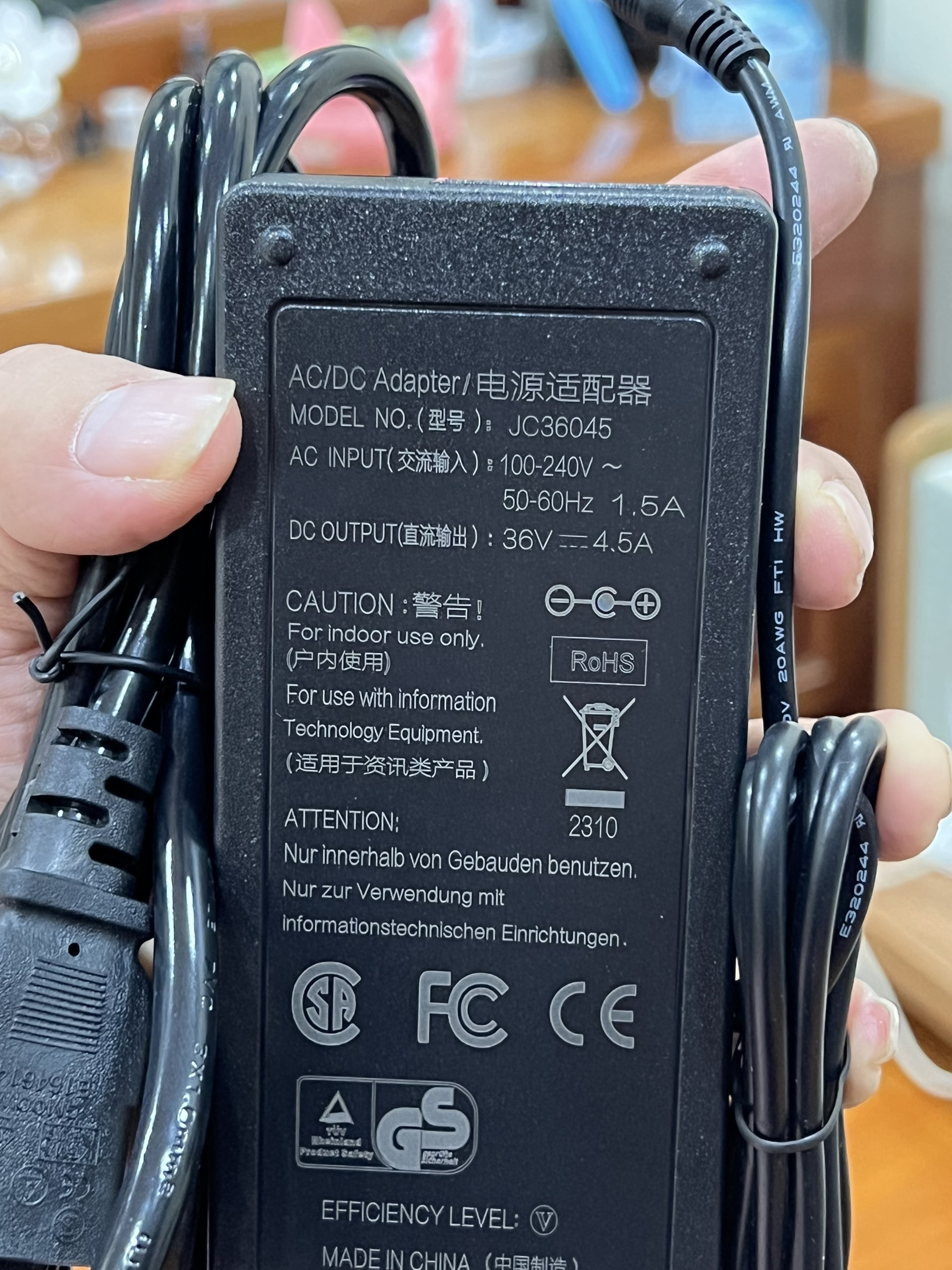 Adapter 36v 4.5a