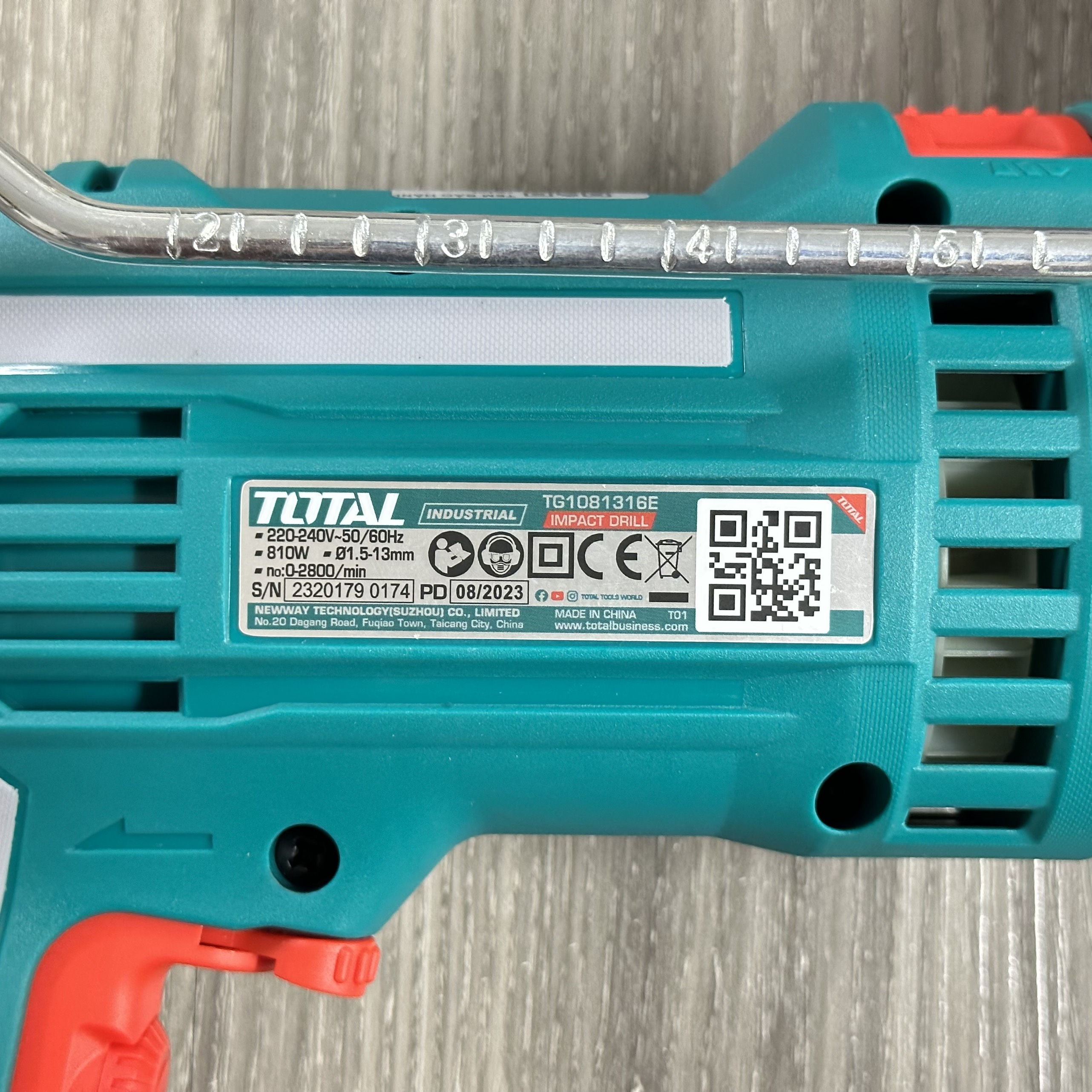 Máy Khoan Búa TOTAL TG1081316E 810W