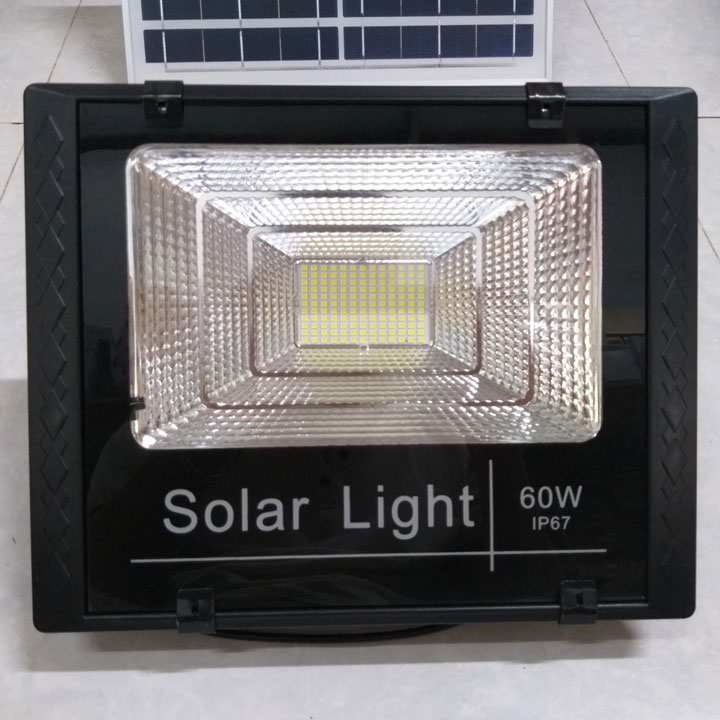 Đèn led pha năng lượng mặt trời 60w