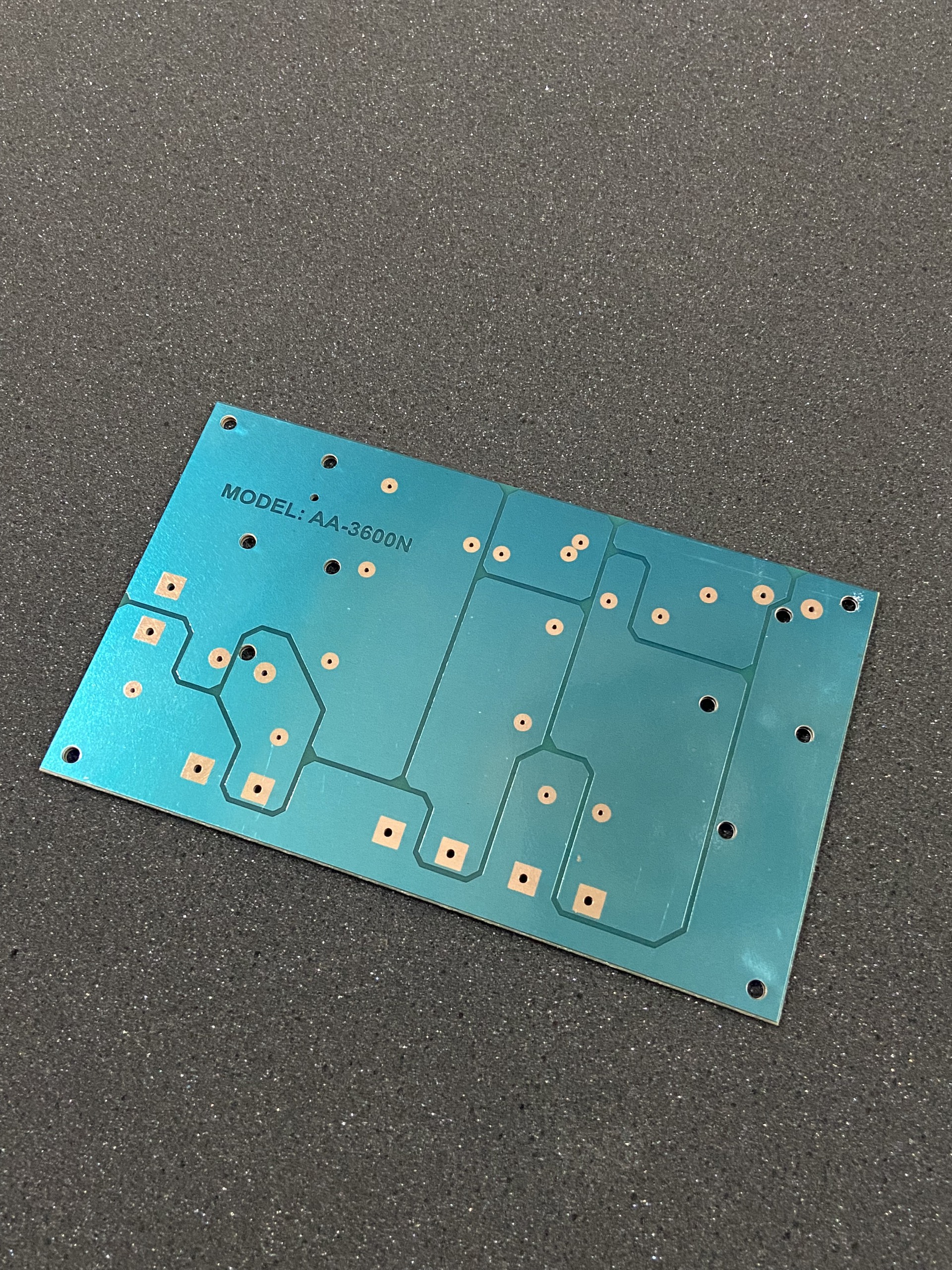 Bo mạch in pcb phân tần loa 3 đường tiếng ( 1 cái)