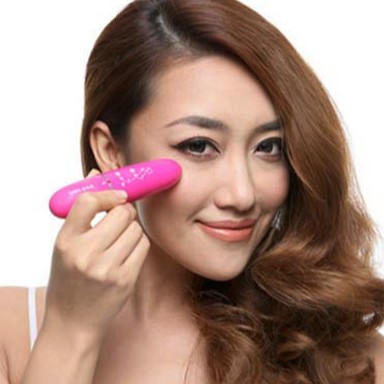 MÁY MASSAGE MẮT MINI HIỆU QUẢ TỐT (Tặng Kèm 1 Pin + 1 Quà Ngẫu Nhiên) - Electric Mini Vibrations Pouch Eye Massage Pen (Bút Massage mini cầm tay, máy mát xa mắt mini)