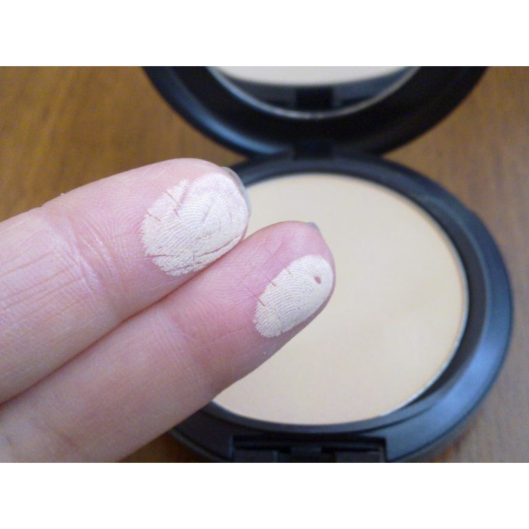 Phấn Phủ Mac Studio Fix Powder Plus Foundation