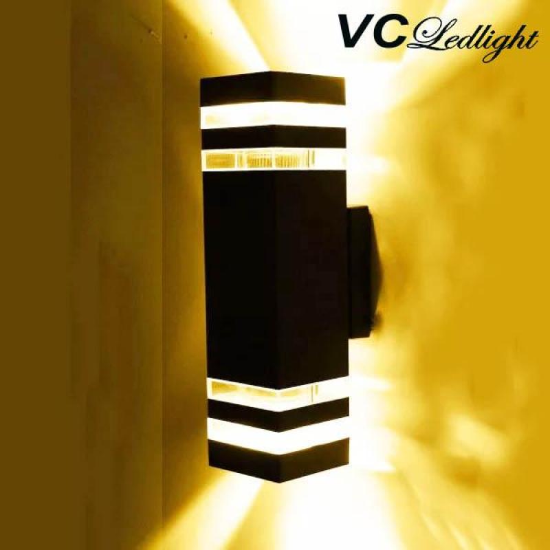 ĐÈN TƯỜNG HIỆN ĐẠI. Ánh sáng vàng. Vỏ đèn hợp kim siêu bền. Nguồn điện 220v Thích hợp dùng làm đèn tường trong nhà hoặc hiên, sân, cổng