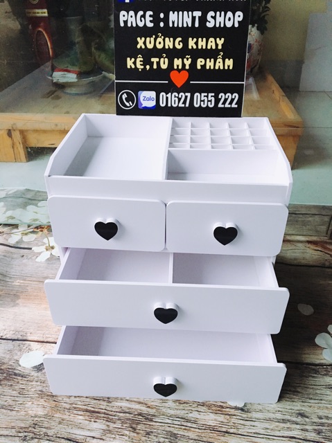 Kệ tủ mỹ phẩm 4 trắng tim đen 20 ô son