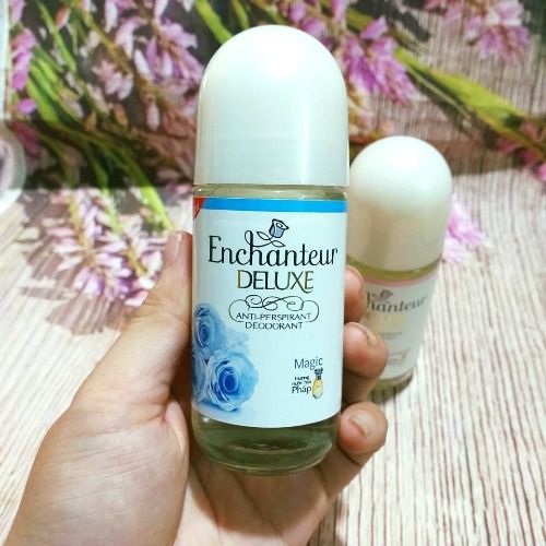 (Nước Xanh dương) Lăn khử mùi Enchanteur Deluxe Magic 50ml