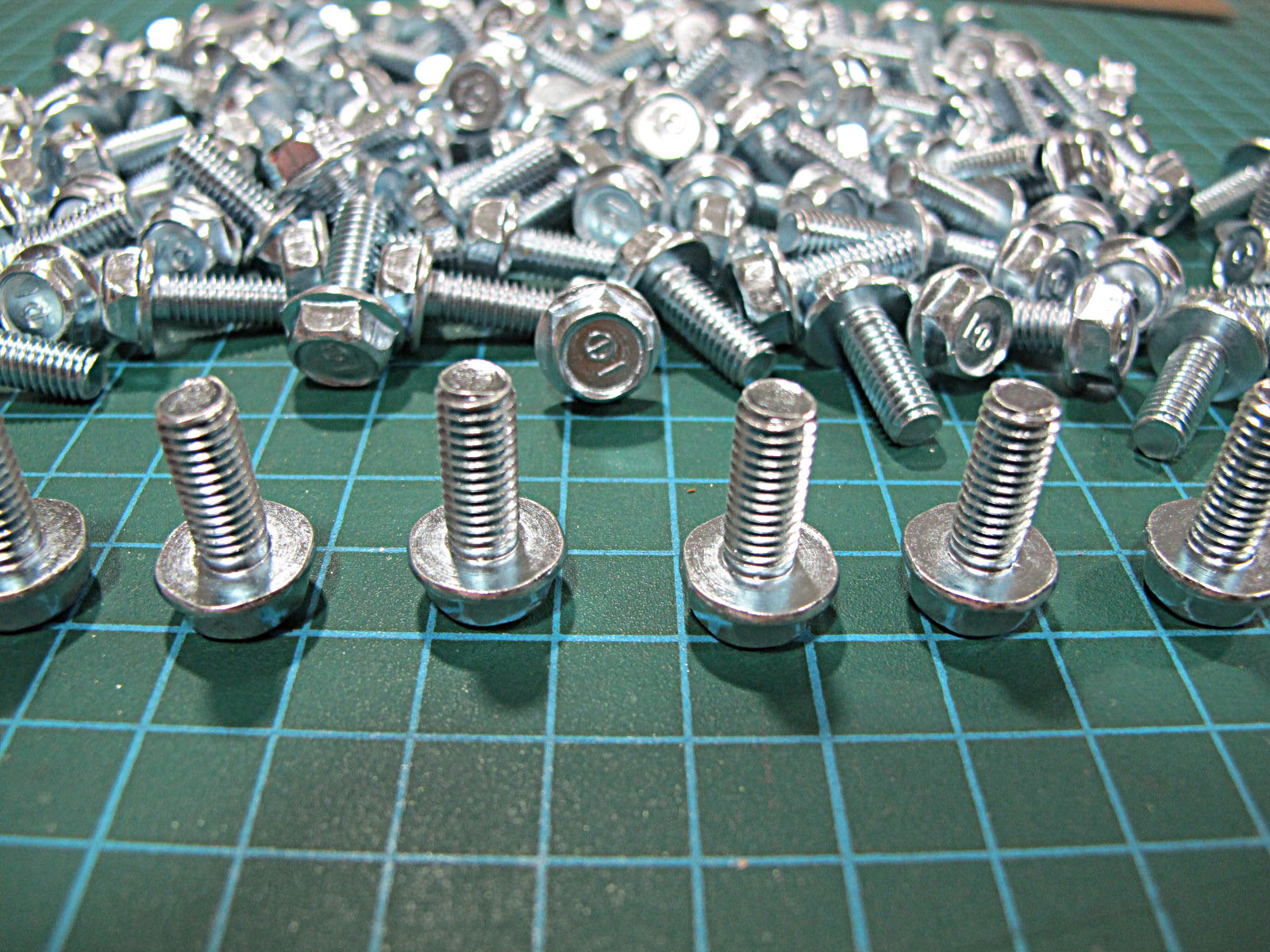 [HCM]SET 20 Con Bulon Long Đền M6 x 15MM Răng Thuận