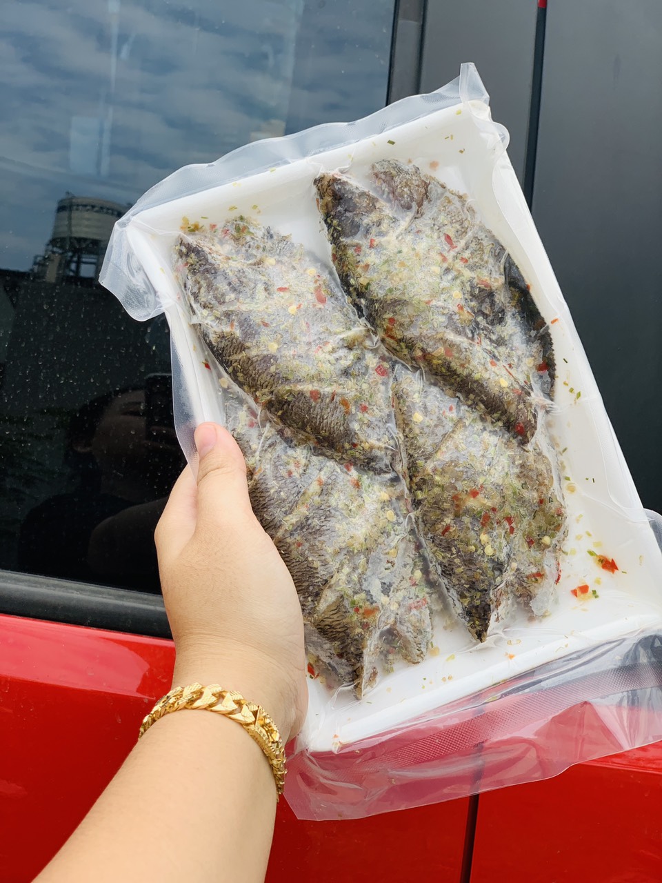 [GIAO NHANH 2H HCM] 1Kg Cá sặc sả ớt 1 nắng