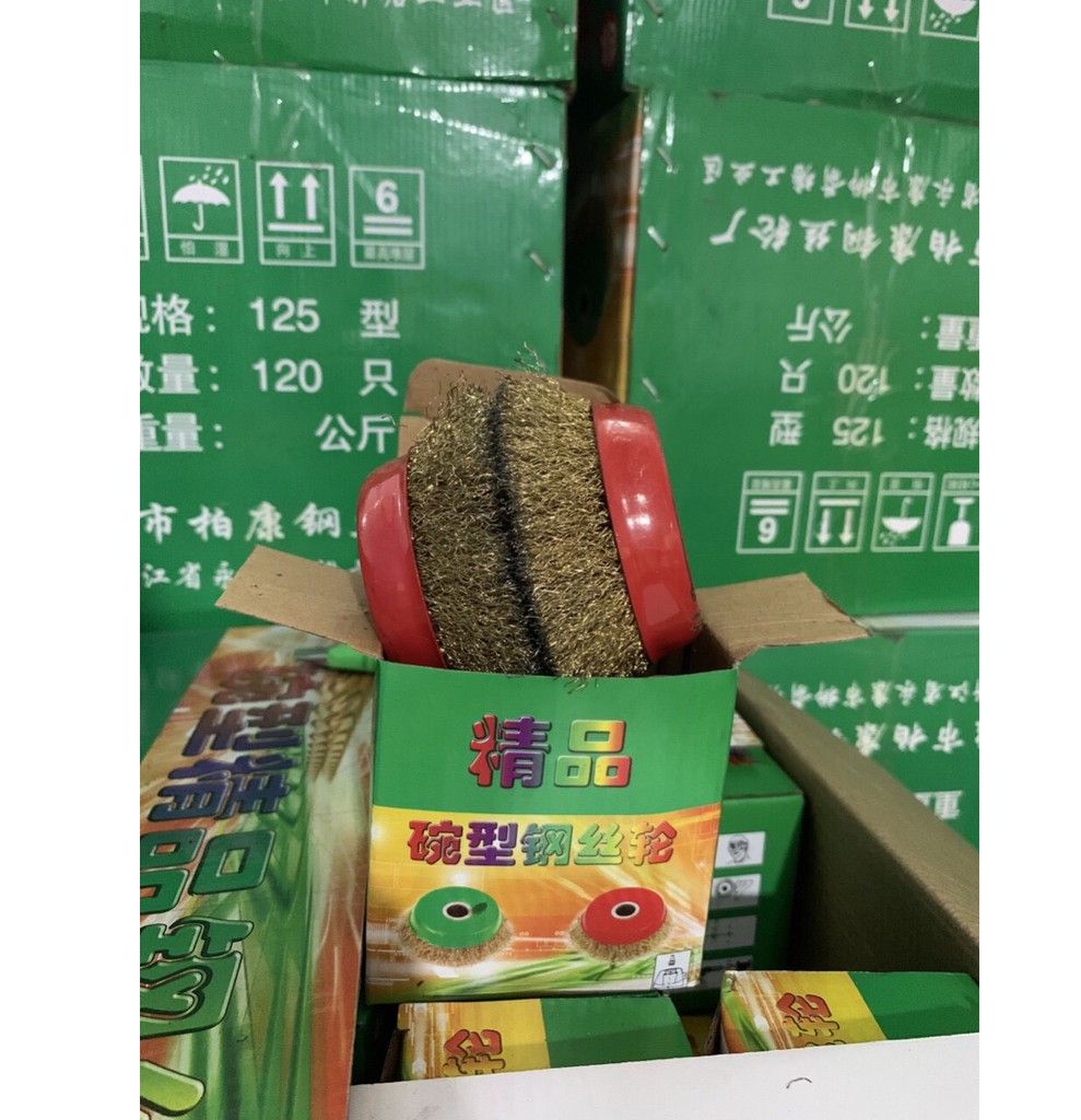Bánh cước vàng và chén cước dày