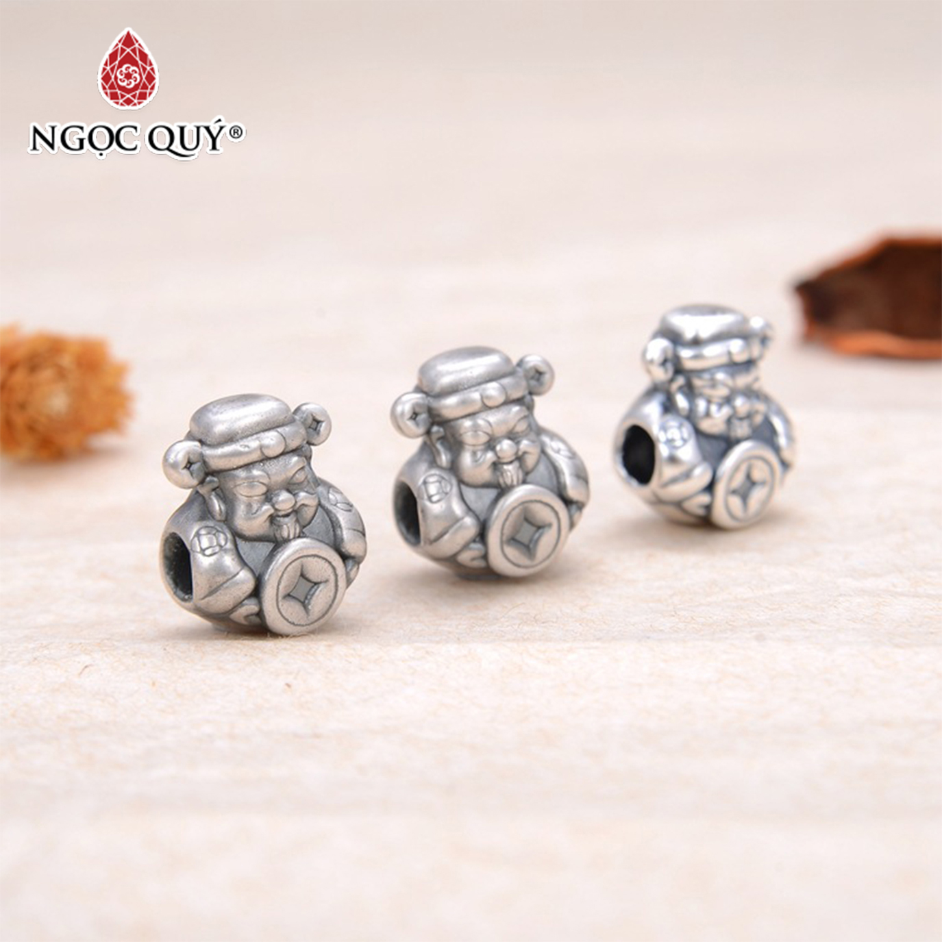 Charm bạc thần tài xỏ ngang - Ngọc Qúy Gemstones