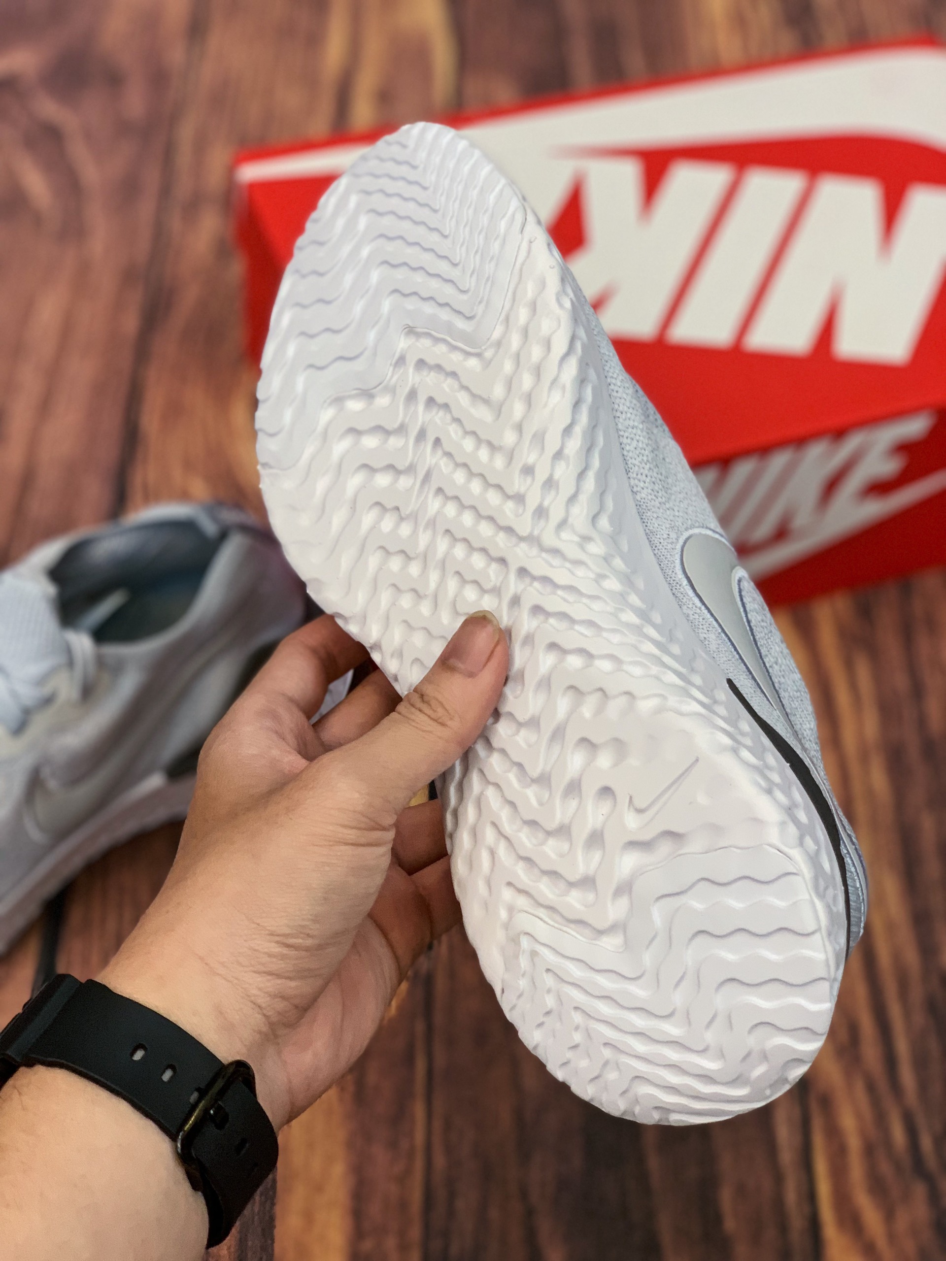 Giày Epic react mới êm bền nhẹ thoáng thể thao (Xám)