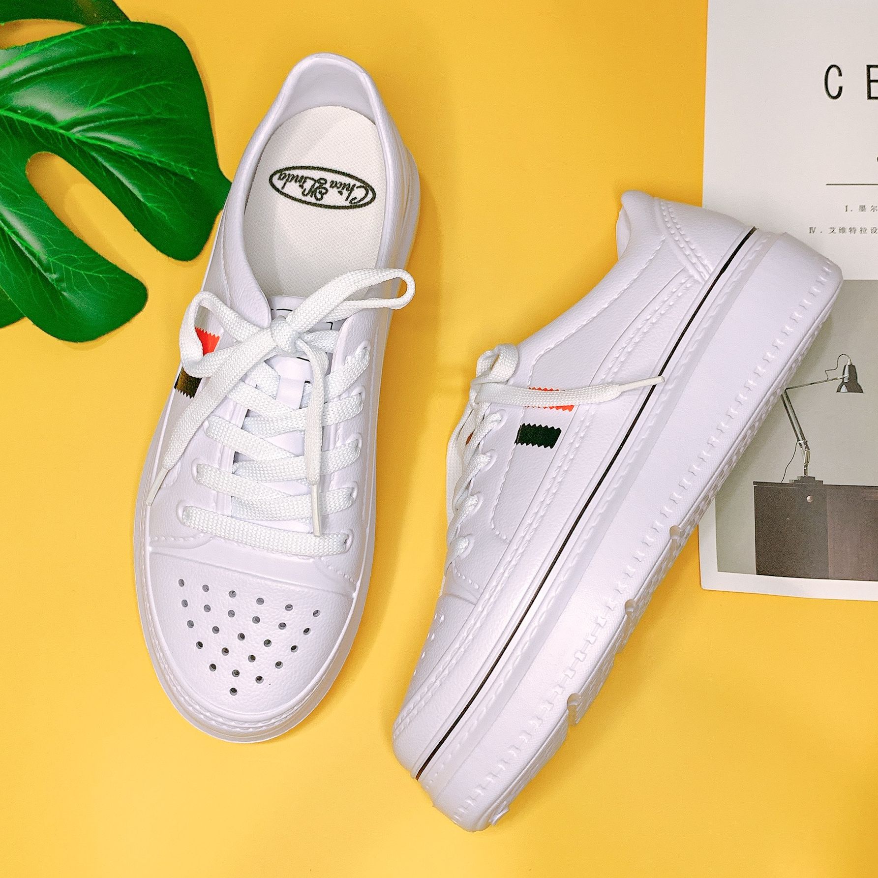 Giày Siêu Nhẹ Sneaker Đúc Nguyên Khối Cao 3cm Êm Chân Đi Mưa, Đi Học Thời Trang- iDÉP GL013