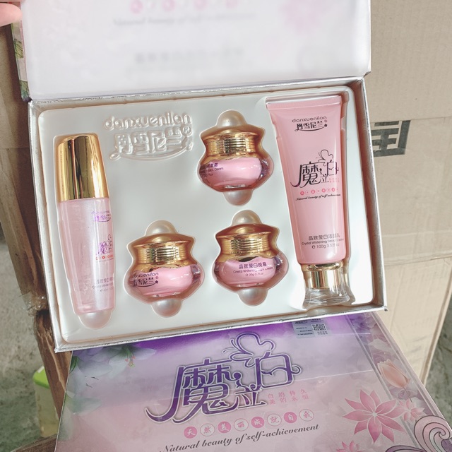 Hoàng cung hồng cho khách bộ full