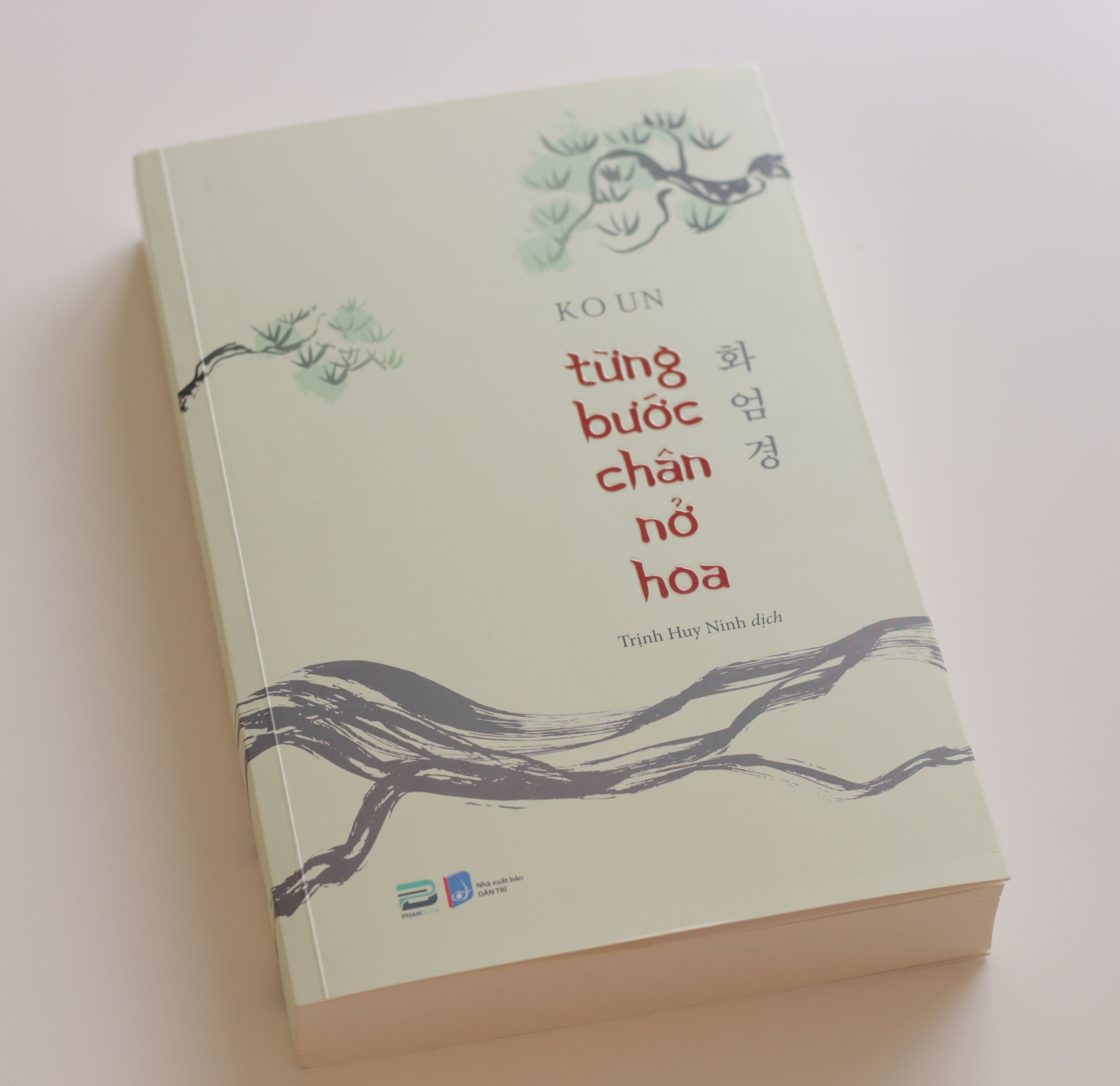 [NGẢ MÀU NGOẠI QUAN] Sách - Từng Bước Chân Nở Hoa