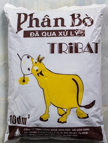 Phân bò đã qua xử lý Tribat 10dm3 (khoảng 4kg khô) - không mùi tơi mịn, không nóng cây, diệt sạch mầm bệnh và cỏ dại