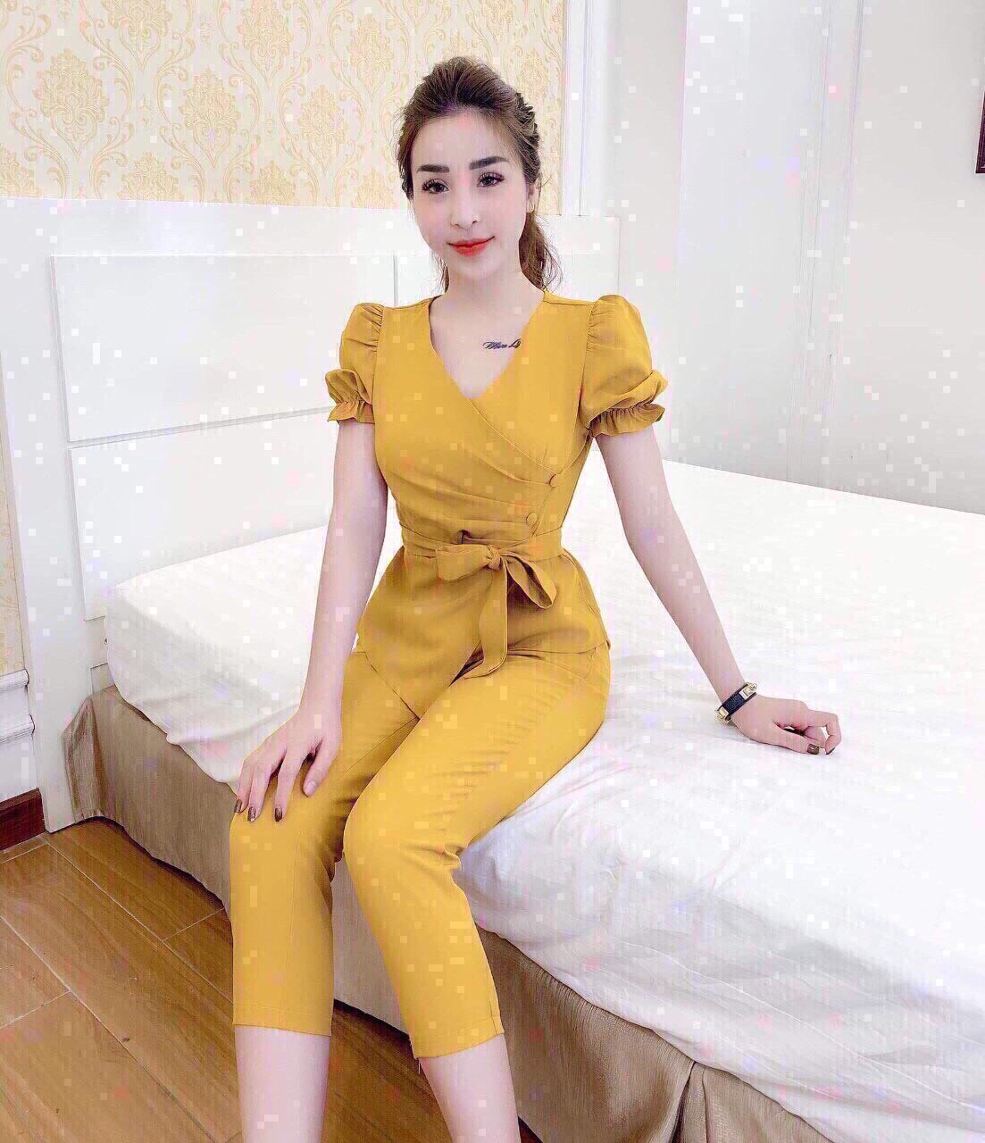 sét bộ quần áo cát hàn dạo phố cực đẹp -tt20
