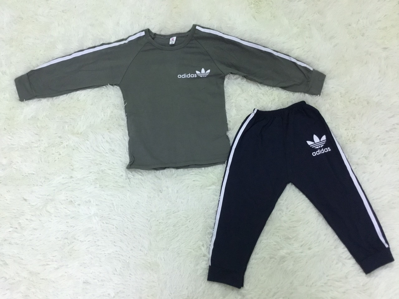 Đồ bộ thun coton Adidas dài bé trai và bé gái (10-20kg)