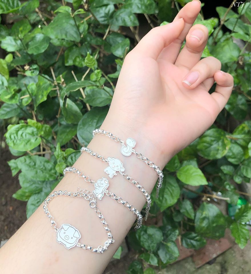 Vòng bạc cho bé hình con giáp