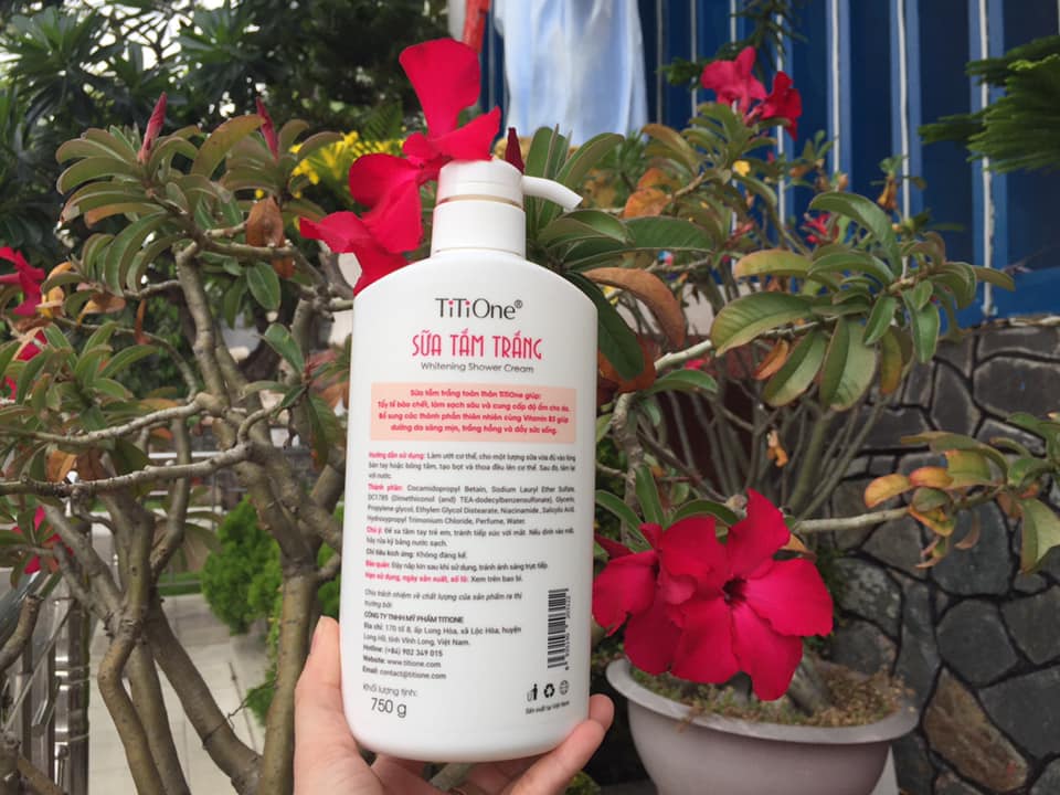 Sữa tắm trắng da TiTiOne 750 gram