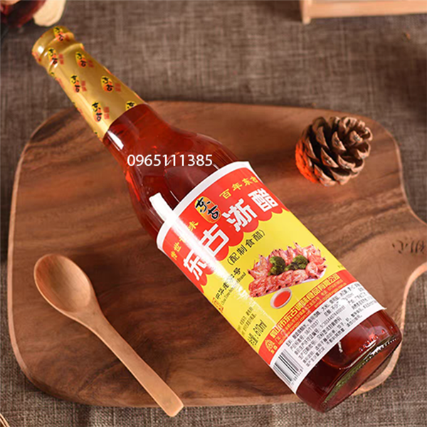 Giấm Đỏ (Giấm Tôm) Tứ Xuyên 600ml