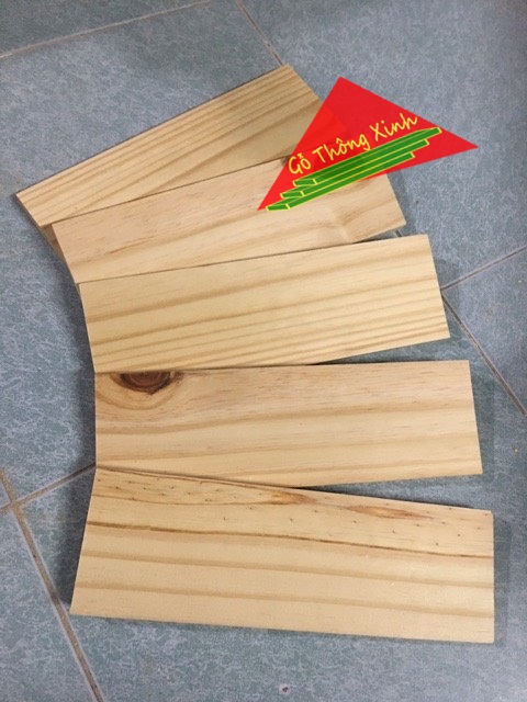 [HCM]Bó 5 tấm gỗ thông mới đẹp dài 25cm rộng 10cm dày 1.5cm dùng làm kệ ốp tường trang trí