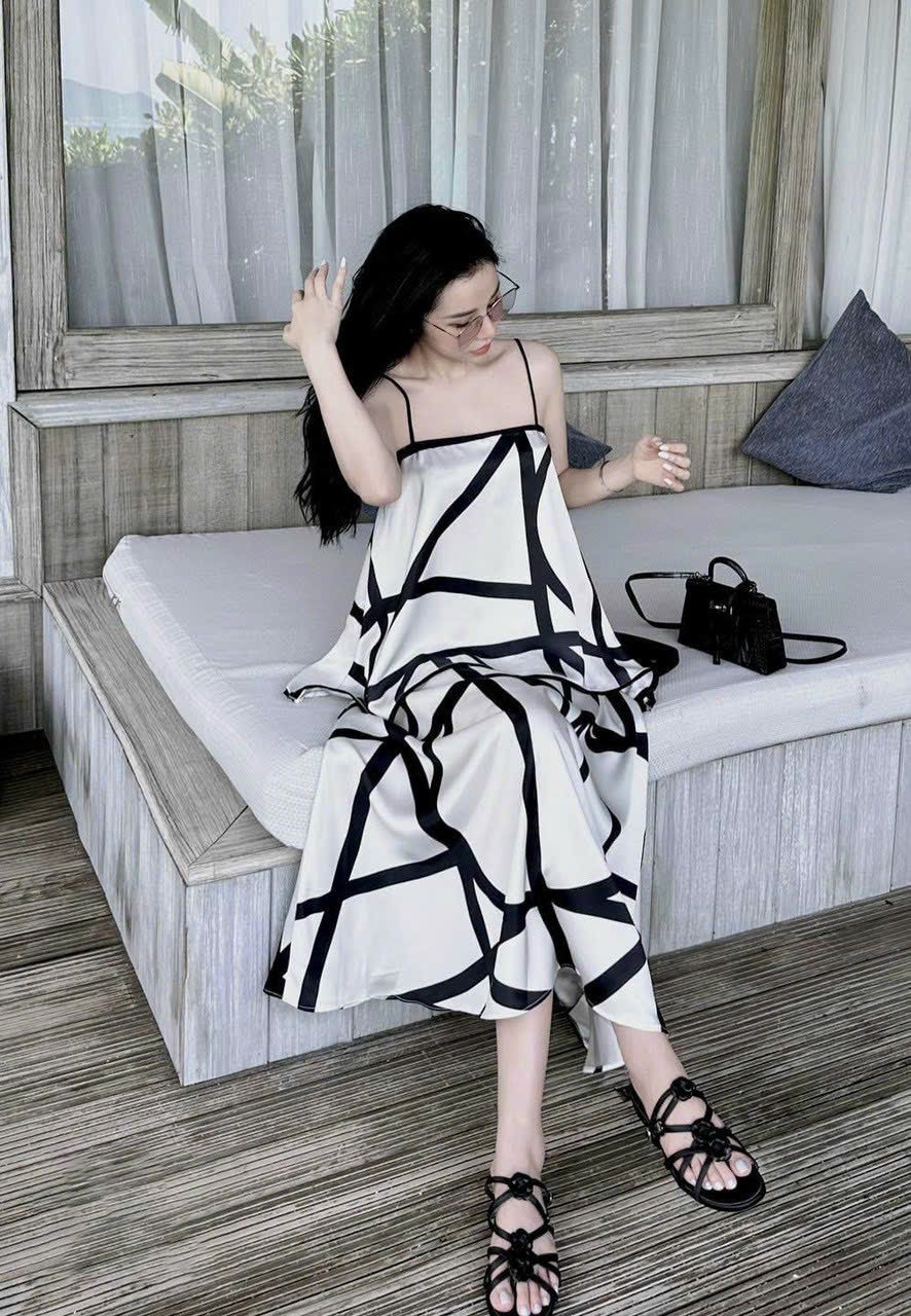 Set váy queen nữ áo hai dây queen lụa chun sau có mút ngực mix chân váy lụa dáng xoè