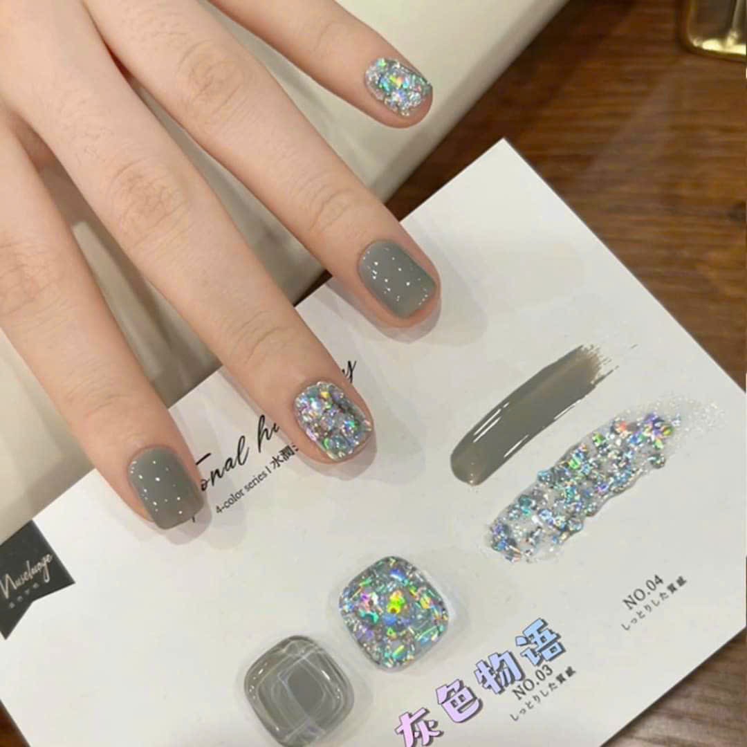 Nail polish gel + glitter nail polish