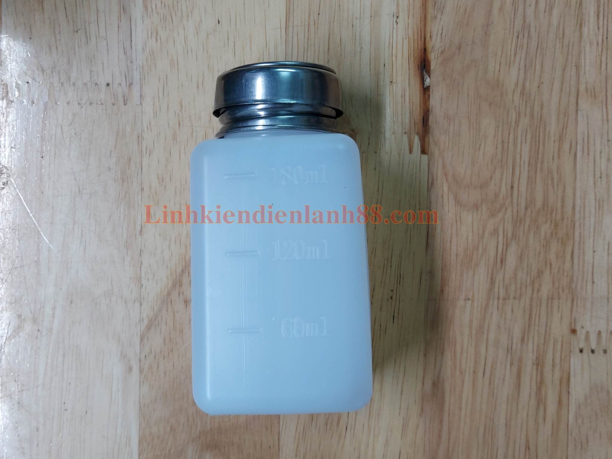 Lọ đựng xăng thơm ( putin ) nhựa 180ml mới !