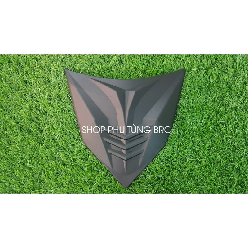 Ốp mặt nạ màu đen xe winner x 2019