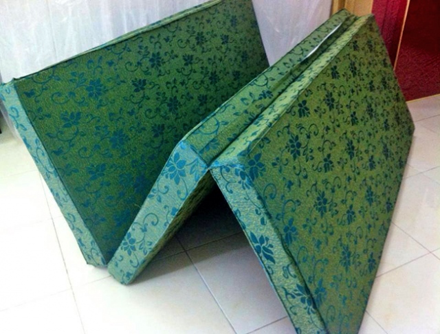 Nệm cứng mous Pe gấp 3