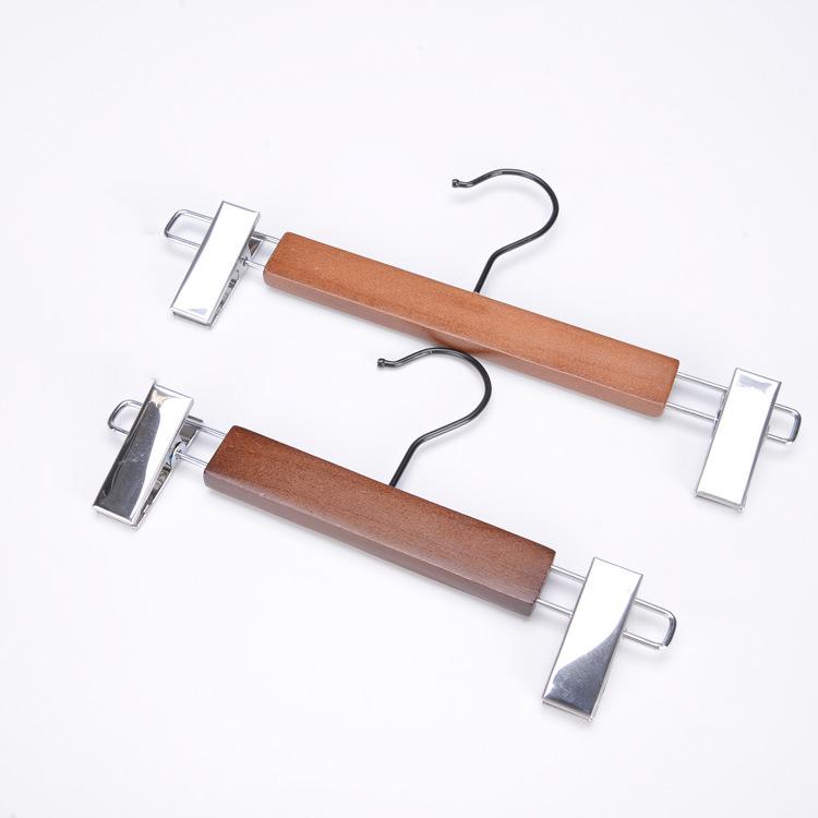 Kẹp Gỗ Nâu Móc Quần Áo 25cm