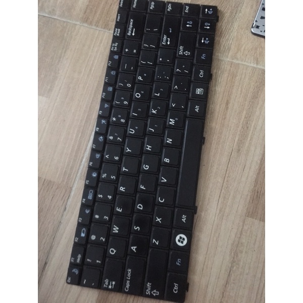 ban phim samsung r439