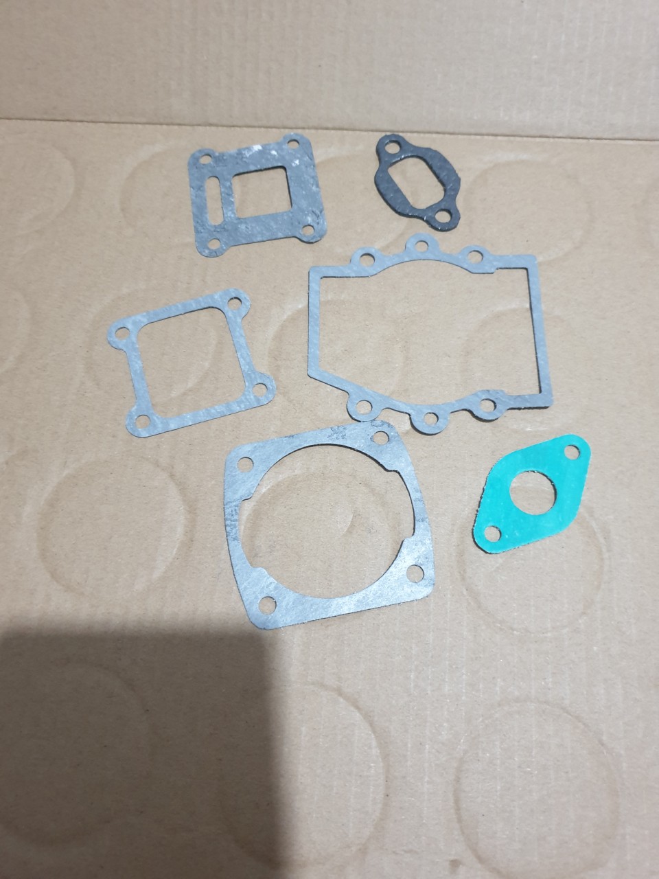 ( 2 BỘ) BỘ ZOĂNG ( RON) MÁY CẮT CỎ 2 THÌ 411