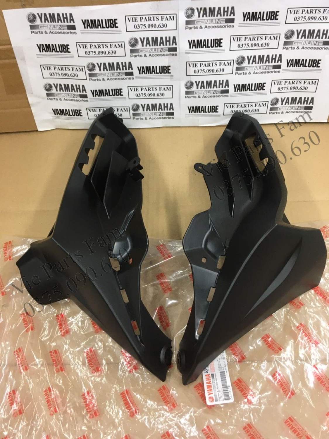 Mỏ cày hướng gió trái phải exciter 135 đời 2011-2014, hàng din yamaha mới 100%