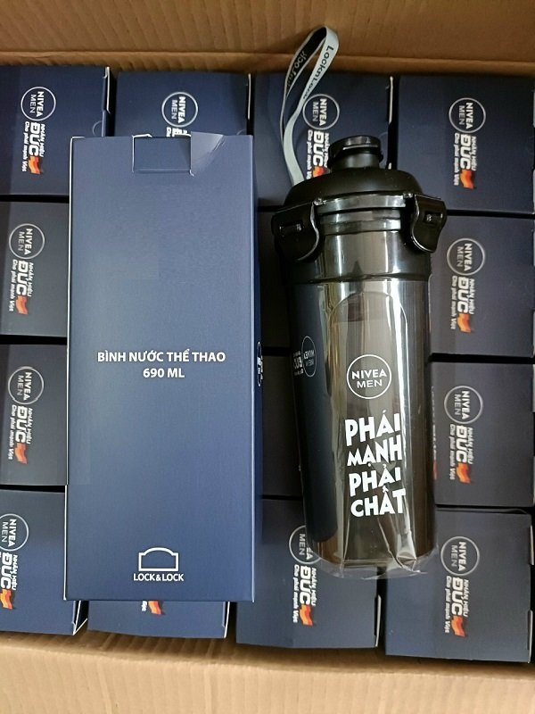 bình nước lock&lock 690ml - bình nước lock&lock nivea