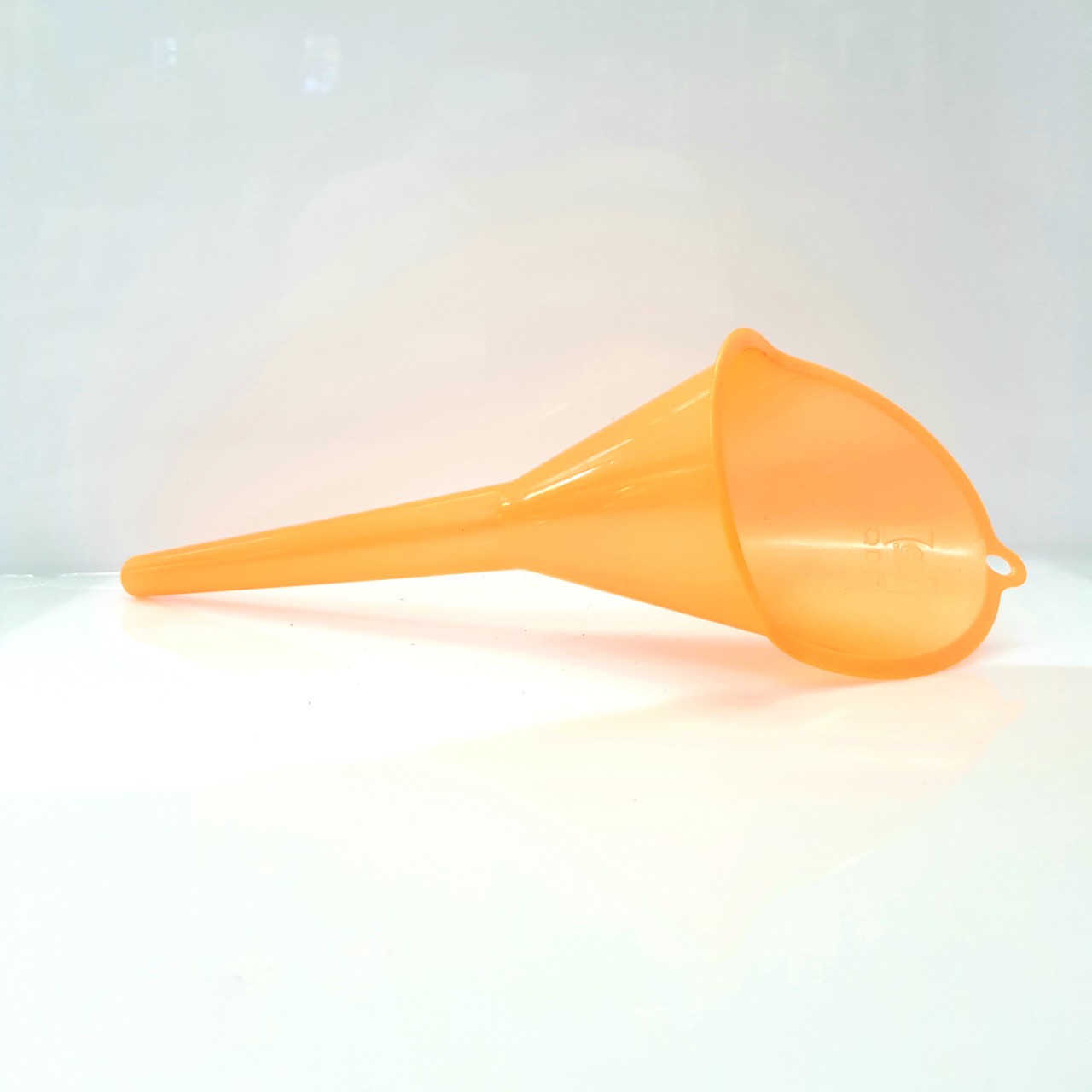 [HCM]Phễu giót dầu xe máy 25cm