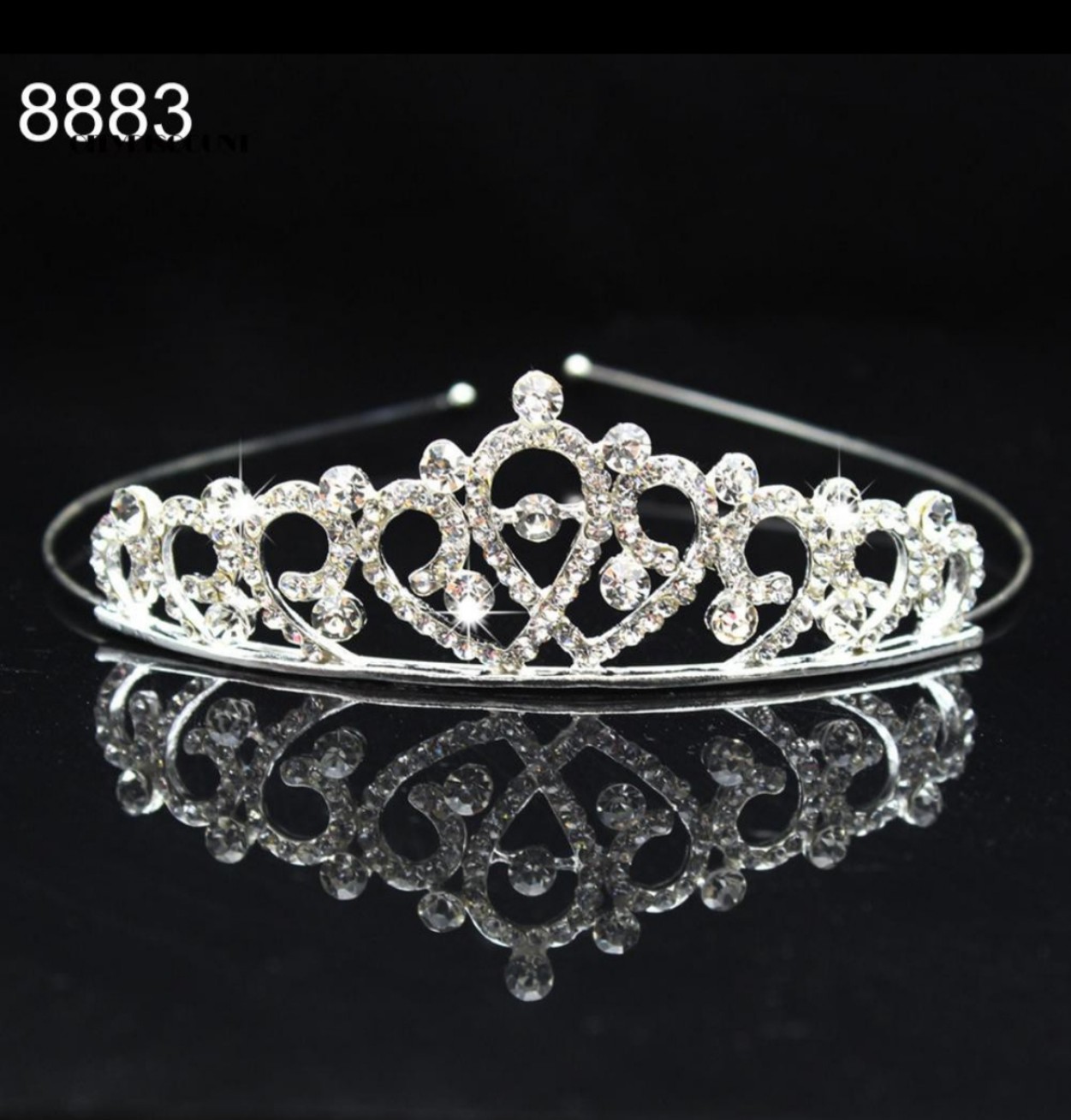 vương miện mã 8883
