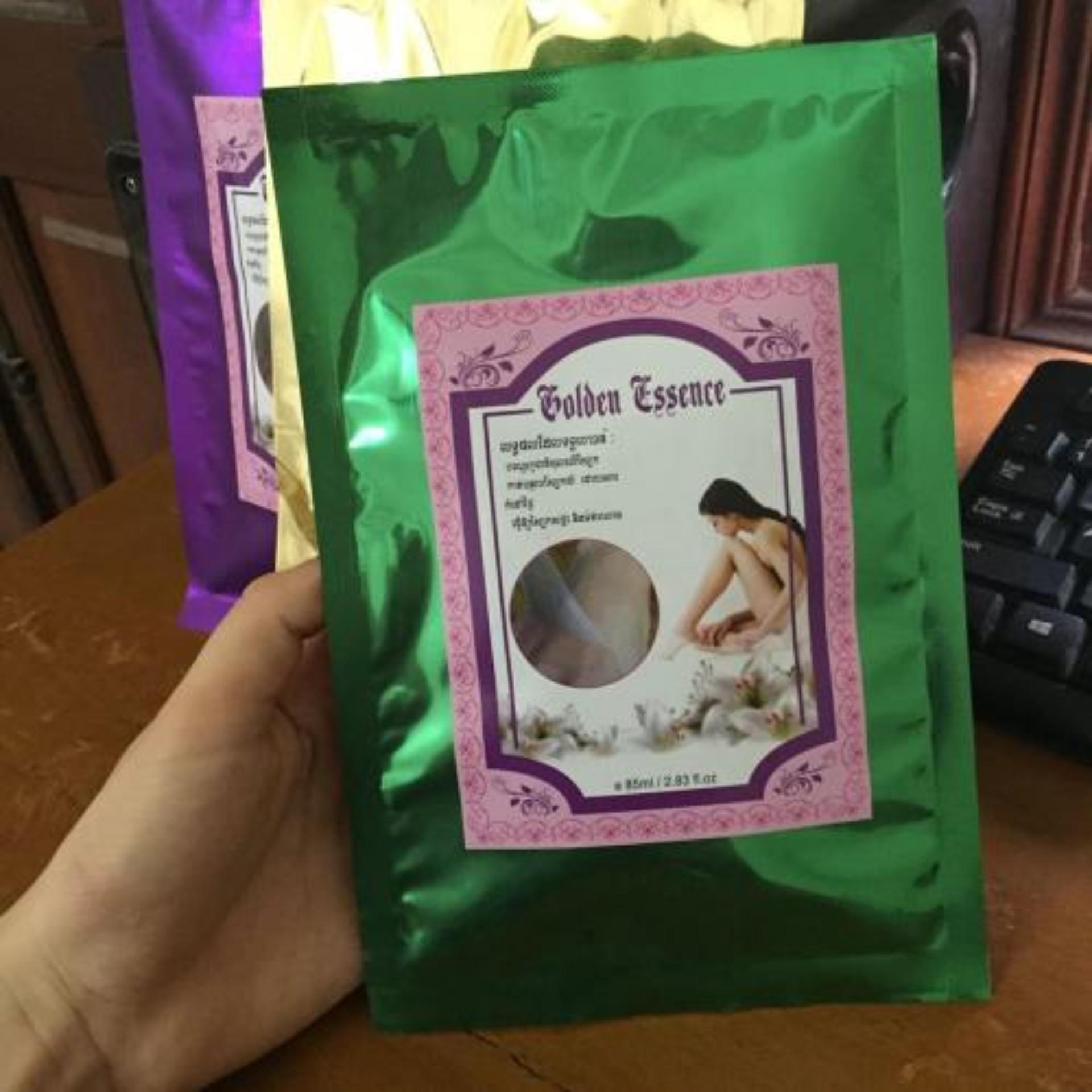 Nước Lột Golden Essence Trắng Da- Thái Lan 85ml