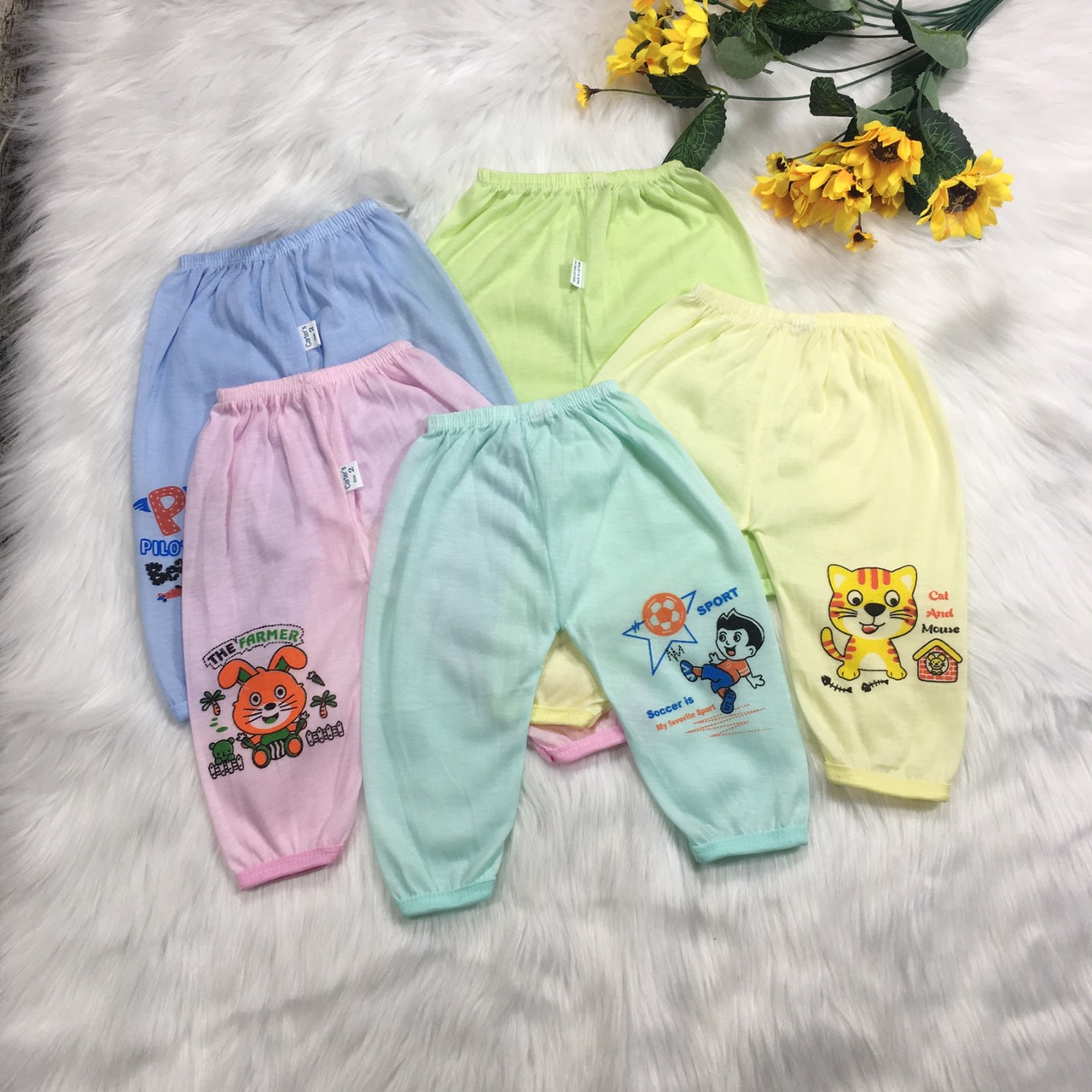 Set 10 chiếc Quần Dài Cotton mềm mại nhiều size cho bé Sơ Sinh 3-9 kg - QD ( hình in thay đổi theo lô hàng )