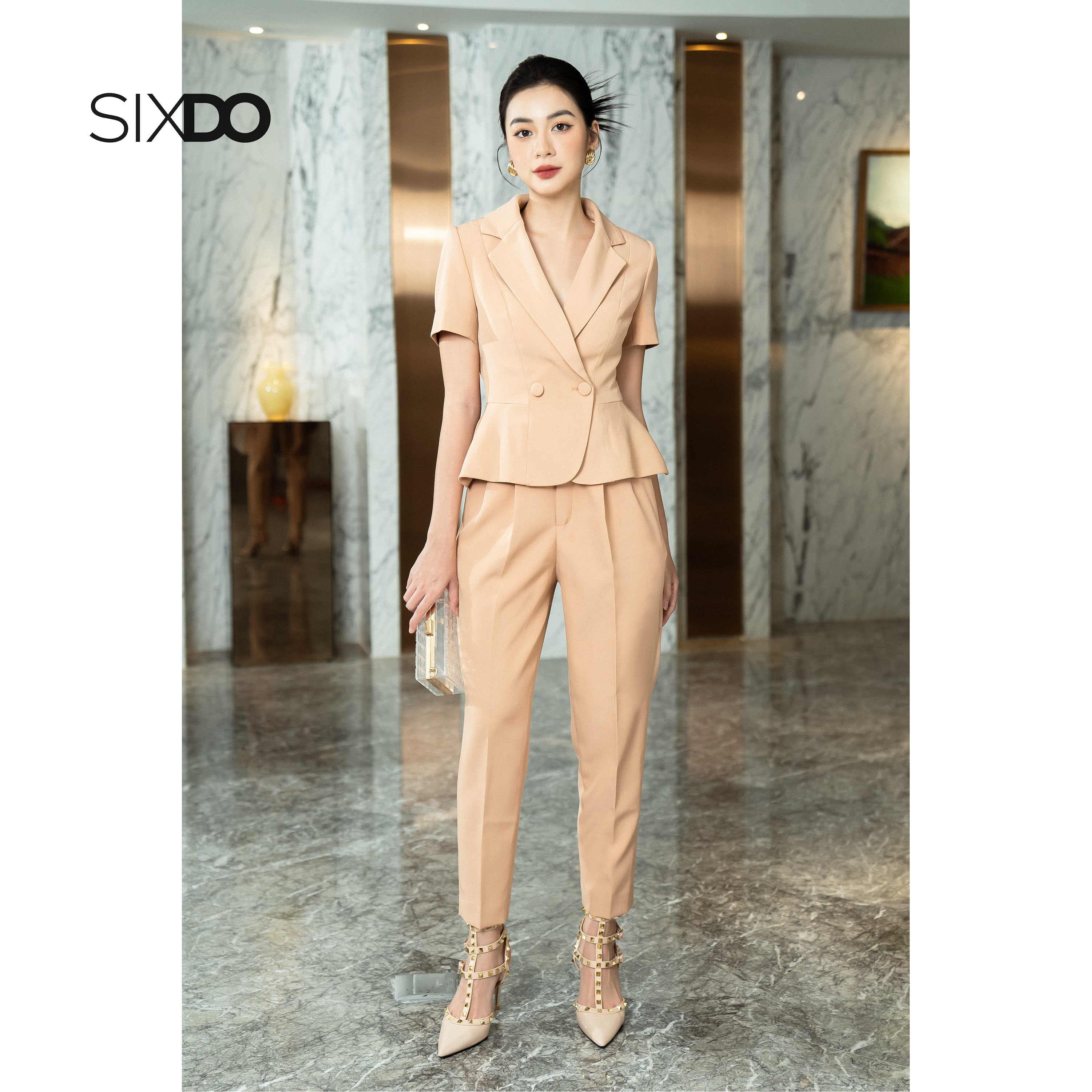 Áo Vest nữ ngắn tay be đậm SIXDO (Dark Beige Peak Lapel Collar Vest)